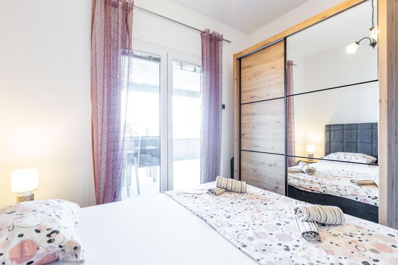 Rs Two Bedroom Apartment Sukošan Dış mekan fotoğraf